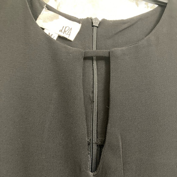 Black Sleeveless Jumpsuit - Picture 5 of 5